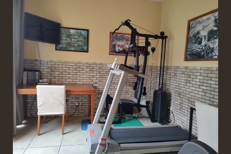 Casa à venda com 250m², 2 quartos e 2 vagasEdícula