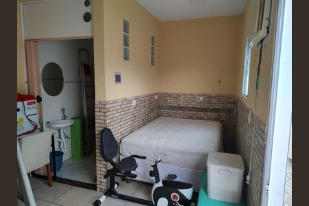 Casa à venda com 250m², 2 quartos e 2 vagasEdícula