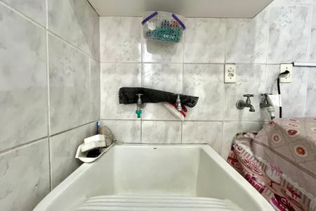 Casa à venda com 107m², 3 quartos e 2 vagasÁrea de Serviço