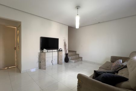 Sala de casa de condomínio à venda com 3 quartos, 120m² em Jardim Cocaia, Guarulhos