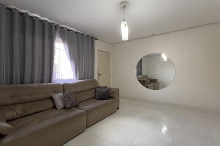 Casa de condomínio à venda com 120m², 3 quartos e 2 vagasSala