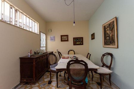 Casa à venda com 5 quartos, 218m² em São Francisco, Niterói