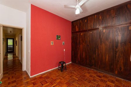 Casa à venda com 5 quartos, 218m² em São Francisco, Niterói