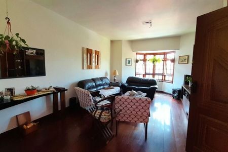 Casa à venda com 3 quartos, 174m² em Jardim das Vertentes, São Paulo