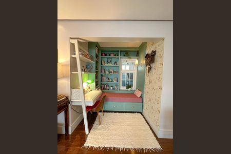 Apartamento à venda com 156m², 3 quartos e 2 vagas Apartamento à venda com 156m², 3 quartos e 2 vagasSala