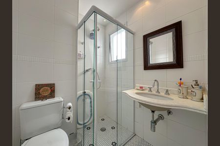 Apartamento à venda com 156m², 3 quartos e 2 vagas Apartamento à venda com 156m², 3 quartos e 2 vagasBanheiro Suíte 3