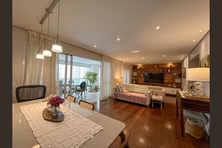 Apartamento à venda com 156m², 3 quartos e 2 vagas Apartamento à venda com 156m², 3 quartos e 2 vagasSala