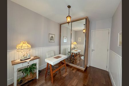 Apartamento à venda com 156m², 3 quartos e 2 vagas Apartamento à venda com 156m², 3 quartos e 2 vagasSuíte 2