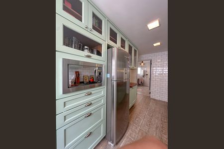 Apartamento à venda com 156m², 3 quartos e 2 vagas Apartamento à venda com 156m², 3 quartos e 2 vagasCozinha