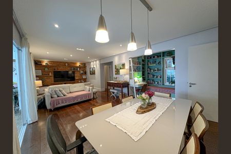 Apartamento à venda com 156m², 3 quartos e 2 vagas Apartamento à venda com 156m², 3 quartos e 2 vagasSala