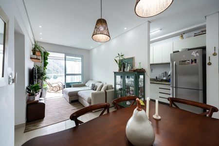 Apartamento para alugar com 75m², 2 quartos e 1 vagaSala