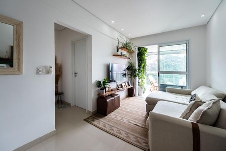 Apartamento para alugar com 75m², 2 quartos e 1 vagaSala