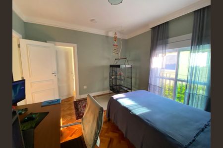 Casa à venda com 486m², 6 quartos e 5 vagas Casa à venda com 486m², 6 quartos e 5 vagasSuíte 2