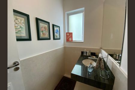 Casa à venda com 486m², 6 quartos e 5 vagas Casa à venda com 486m², 6 quartos e 5 vagasLavabo