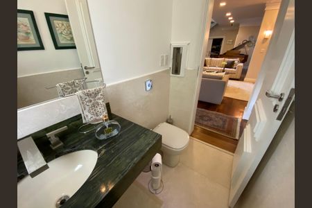 Casa à venda com 486m², 6 quartos e 5 vagas Casa à venda com 486m², 6 quartos e 5 vagasLavabo