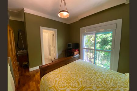 Casa à venda com 486m², 6 quartos e 5 vagas Casa à venda com 486m², 6 quartos e 5 vagasSuíte 1