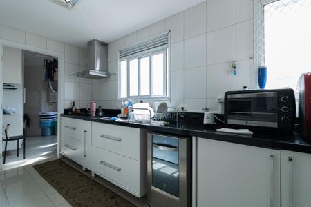 Apartamento à venda com 158m², 3 quartos e 3 vagasCozinha