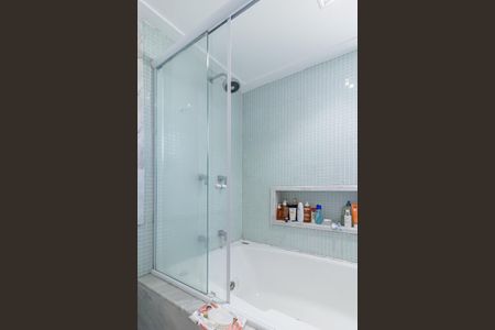 Apartamento à venda com 158m², 3 quartos e 3 vagasBanheiro da Suíte 1