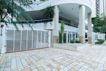 Apartamento à venda com 158m², 3 quartos e 3 vagasFachada