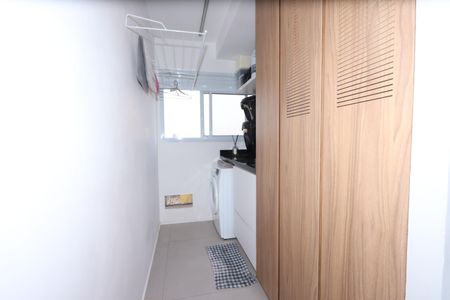 Apartamento à venda com 60m², 2 quartos e 1 vagaÁrea de Serviço