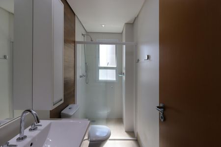 Apartamento à venda com 181m², 4 quartos e 4 vagasBanheiro da Suíte 1