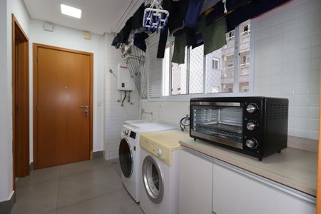 Apartamento à venda com 181m², 4 quartos e 4 vagasÁrea de Serviço