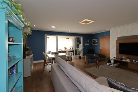 Apartamento à venda com 181m², 4 quartos e 4 vagasSala