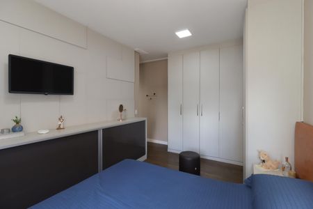 Apartamento à venda com 181m², 4 quartos e 4 vagasSuíte 2