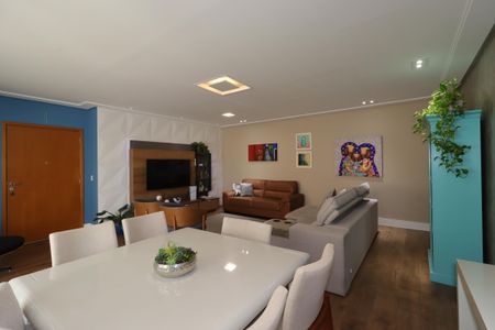 Apartamento à venda com 181m², 4 quartos e 4 vagasSala