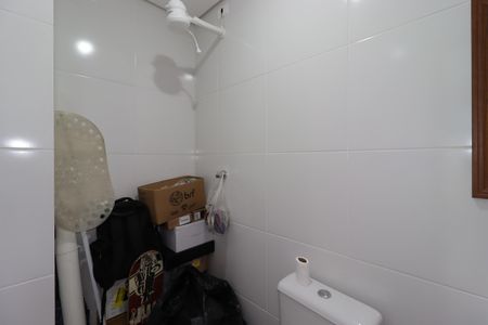 Apartamento à venda com 181m², 4 quartos e 4 vagasBanheiro de Serviço