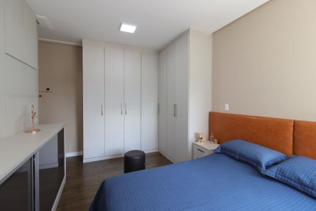 Apartamento à venda com 181m², 4 quartos e 4 vagasSuíte 2