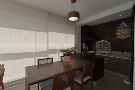 Apartamento à venda com 181m², 4 quartos e 4 vagasVaranda Gourmet