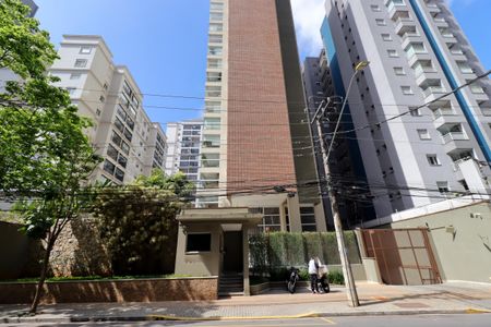 Apartamento à venda com 181m², 4 quartos e 4 vagasFachada