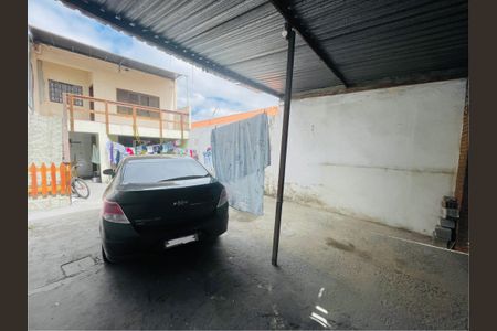 Casa à venda com 120m², 2 quartos e 4 vagas Casa à venda com 120m², 2 quartos e 4 vagasGaragem