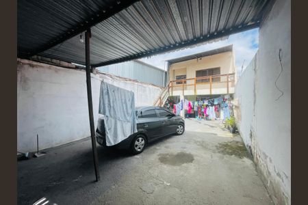 Casa à venda com 120m², 2 quartos e 4 vagas Casa à venda com 120m², 2 quartos e 4 vagasGaragem