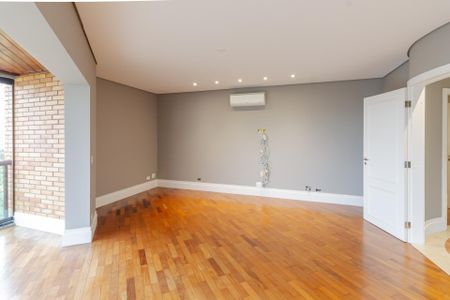 Sala de apartamento para alugar com 6 quartos, 467m² em Real Parque, São Paulo