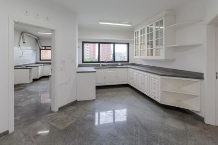 Apartamento à venda com 467m², 6 quartos e 5 vagasCozinha