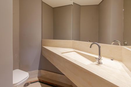 Apartamento à venda com 467m², 6 quartos e 5 vagasLavabo