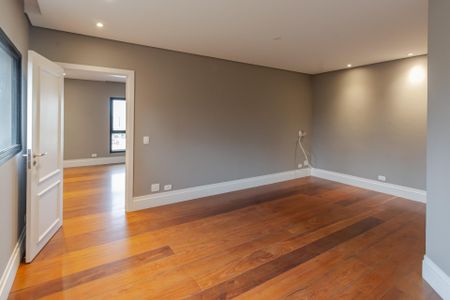 Apartamento à venda com 467m², 6 quartos e 5 vagasSala de TV