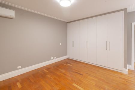 Apartamento à venda com 467m², 6 quartos e 5 vagasSuíte 3