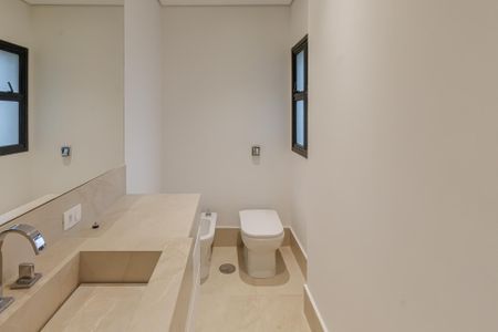 Apartamento à venda com 467m², 6 quartos e 5 vagasBanheiro da Suíte 3