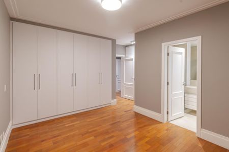 Apartamento à venda com 467m², 6 quartos e 5 vagasSuíte 1
