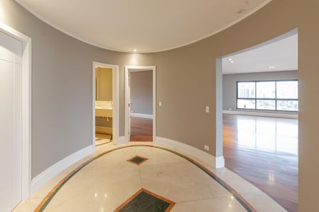 Apartamento à venda com 467m², 6 quartos e 5 vagasSala