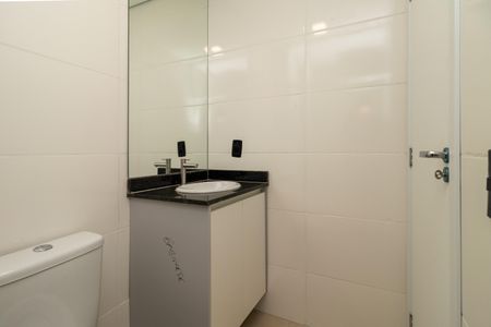 Apartamento para alugar com 45m², 2 quartos e sem vaga Apartamento para alugar com 45m², 2 quartos e sem vagaBanheiro Social