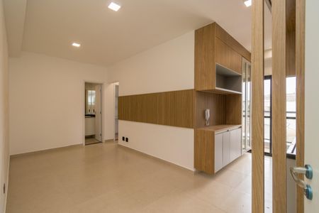 Sala de apartamento para alugar com 2 quartos, 45m² em Vila Fernandes, São Paulo