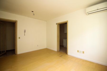 Sala de apartamento à venda com 1 quarto, 48m² em Santo Antônio, Porto Alegre