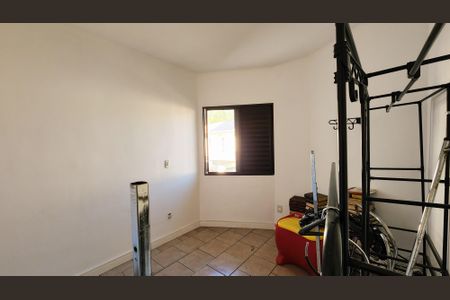 Casa de condomínio à venda com 120m², 3 quartos e 2 vagas Casa de condomínio à venda com 120m², 3 quartos e 2 vagasQuarto