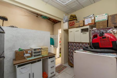 Casa à venda com 250m², 8 quartos e 4 vagas Casa à venda com 250m², 8 quartos e 4 vagasÁrea de Serviço