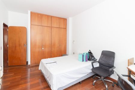 Apartamento à venda com 167m², 3 quartos e 1 vagaQuarto 1