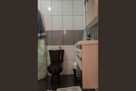 Casa para alugar com 110m², 2 quartos e 1 vaga Casa para alugar com 110m², 2 quartos e 1 vagaBanheiro